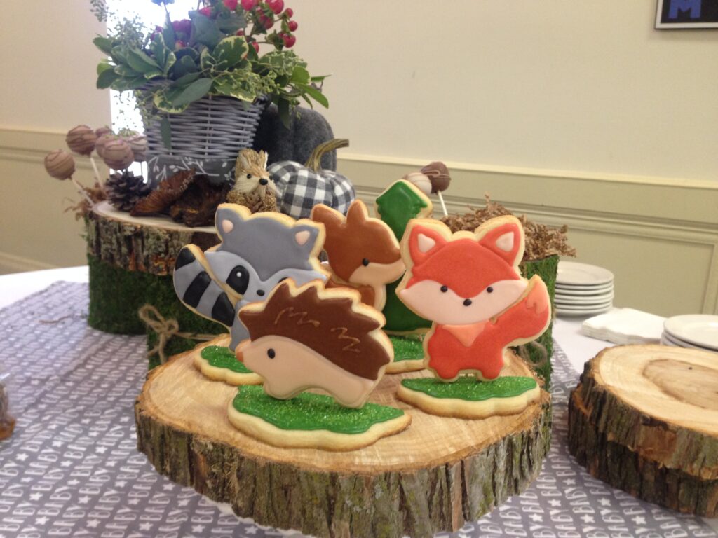 Woodland animals standup